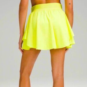 Lululemon neon yellow tennis skirt Size unknown